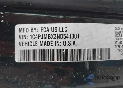 2022 Jeep Cherokee Trailhawk 4X4 z USA, uszkodzony, nr VIN 1C4PJMBX3ND541301